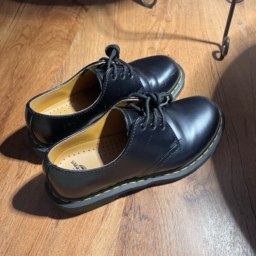 SOLD— 1461 Women’s Smooth Leather Oxford - Size 7 (EU 38)